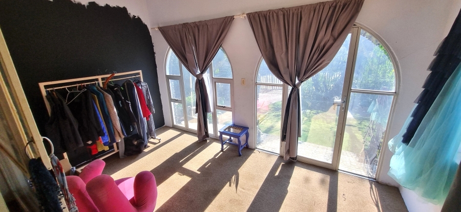 4 Bedroom Property for Sale in Elandsrand North West
